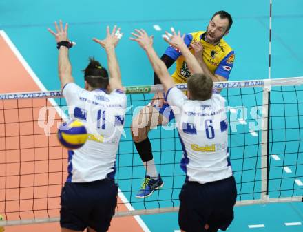 Volleyball AVL. Finale. SK Posojilnica  Aich/Dob gegen HYPO Tirol.  Andrej Grut (Aich/Dob). Bleiburg, am 16.4.2016.
Foto: Kuess
---
pressefotos, pressefotografie, kuess, qs, qspictures, sport, bild, bilder, bilddatenbank