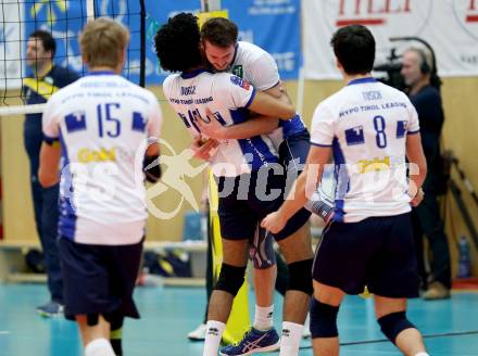 Volleyball AVL. Finale. SK Posojilnica  Aich/Dob gegen HYPO Tirol. Jubel (Tirol). Bleiburg, am 16.4.2016.
Foto: Kuess
---
pressefotos, pressefotografie, kuess, qs, qspictures, sport, bild, bilder, bilddatenbank