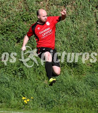 Fussball Kaerntner Liga. Maria Saal gegen SAK. Torjubel Daniel Barrazutti (Maria Saal). Maria Saal, am 16.4.2016.
Foto: Kuess
---
pressefotos, pressefotografie, kuess, qs, qspictures, sport, bild, bilder, bilddatenbank