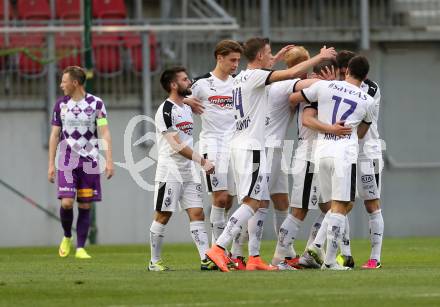 Fussball Sky Go Erste Liga. SK Austria KLagenfurt gegen Austria Salzburg.  Torjubel (Salzburg). KLagenfurt, am 22.4.2016. 
Foto: Kuess
---
pressefotos, pressefotografie, kuess, qs, qspictures, sport, bild, bilder, bilddatenbank