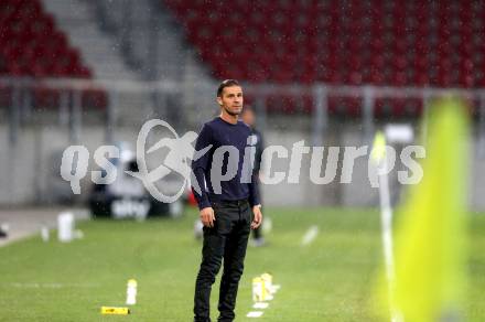 Fussball Sky Go Erste Liga. SK Austria KLagenfurt gegen Austria Salzburg.  Trainer Gerhard Fellner (Klagenfurt). KLagenfurt, am 22.4.2016. 
Foto: Kuess
---
pressefotos, pressefotografie, kuess, qs, qspictures, sport, bild, bilder, bilddatenbank