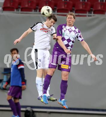 Fussball Sky Go Erste Liga. SK Austria KLagenfurt gegen Austria Salzburg.  Christian Thonhofer,  (Klagenfurt), Simon Sommer (Salzburg). KLagenfurt, am 22.4.2016. 
Foto: Kuess
---
pressefotos, pressefotografie, kuess, qs, qspictures, sport, bild, bilder, bilddatenbank