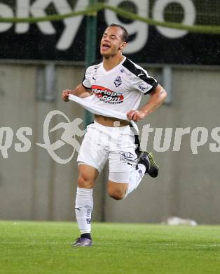 Fussball Sky Go Erste Liga. SK Austria KLagenfurt gegen Austria Salzburg.  Torjubel Felipe Dorta  (Salzburg). KLagenfurt, am 22.4.2016. 
Foto: Kuess
---
pressefotos, pressefotografie, kuess, qs, qspictures, sport, bild, bilder, bilddatenbank