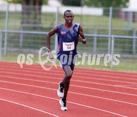 Leichtathletik. Edwin Kemboi. Klagenfurt, 26.4.2016.
Foto: Kuess
---
pressefotos, pressefotografie, kuess, qs, qspictures, sport, bild, bilder, bilddatenbank