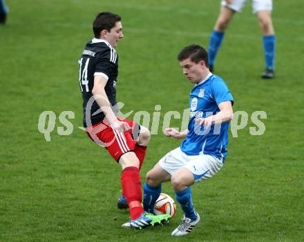 Fussball 2. KLasse A. Matrei 1b gegen SG Defreggental. Michael Ranacher,  (Matrei), Clemens Kleinlercher (Defreggental). Matrei, am 23.4.2016.
Foto: Kuess
---
pressefotos, pressefotografie, kuess, qs, qspictures, sport, bild, bilder, bilddatenbank