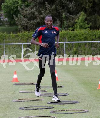 Leichtathletik. Edwin Kemboi. Klagenfurt, 26.4.2016.
Foto: Kuess
---
pressefotos, pressefotografie, kuess, qs, qspictures, sport, bild, bilder, bilddatenbank