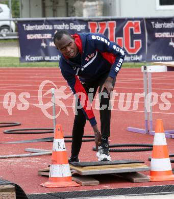 Leichtathletik. Edwin Kemboi. Klagenfurt, 26.4.2016.
Foto: Kuess
---
pressefotos, pressefotografie, kuess, qs, qspictures, sport, bild, bilder, bilddatenbank