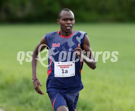 Leichtathletik. Edwin Kemboi. Klagenfurt, 26.4.2016.
Foto: Kuess
---
pressefotos, pressefotografie, kuess, qs, qspictures, sport, bild, bilder, bilddatenbank