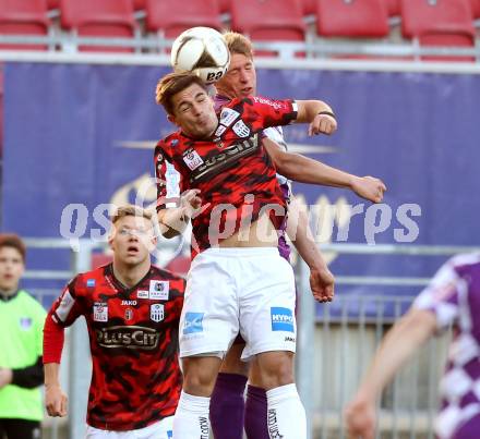 Fussball Sky Go Erste Liga. SK Austria KLagenfurt gegen LASK. Christian Thonhofer, (Klagenfurt),  Nikola Dovedan (LASK). KLagenfurt, am 29.4.2016. 
Foto: Kuess
---
pressefotos, pressefotografie, kuess, qs, qspictures, sport, bild, bilder, bilddatenbank