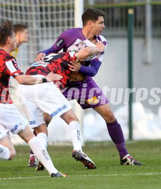 Fussball Sky Go Erste Liga. SK Austria KLagenfurt gegen LASK. Bernd Kager, (Klagenfurt), Christian Ramsebner  (LASK). KLagenfurt, am 29.4.2016. 
Foto: Kuess
---
pressefotos, pressefotografie, kuess, qs, qspictures, sport, bild, bilder, bilddatenbank