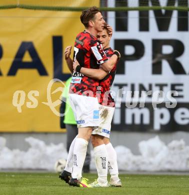 Fussball Sky Go Erste Liga. SK Austria KLagenfurt gegen LASK.  Torjubel Nikola Dovedan, Rene Gartler  (LASK). KLagenfurt, am 29.4.2016. 
Foto: Kuess
---
pressefotos, pressefotografie, kuess, qs, qspictures, sport, bild, bilder, bilddatenbank