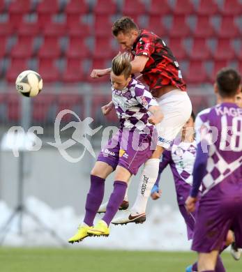 Fussball Sky Go Erste Liga. SK Austria KLagenfurt gegen LASK. Fabian Miesenboeck, (Klagenfurt), Christian Ramsebner  (LASK). KLagenfurt, am 29.4.2016. 
Foto: Kuess
---
pressefotos, pressefotografie, kuess, qs, qspictures, sport, bild, bilder, bilddatenbank