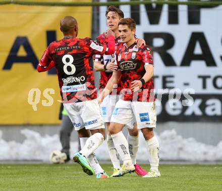 Fussball Sky Go Erste Liga. SK Austria KLagenfurt gegen LASK.  Torjubel Nikola Dovedan, Rene Gartler, De Lima Campos Maria Fabiano (LASK). KLagenfurt, am 29.4.2016. 
Foto: Kuess
---
pressefotos, pressefotografie, kuess, qs, qspictures, sport, bild, bilder, bilddatenbank