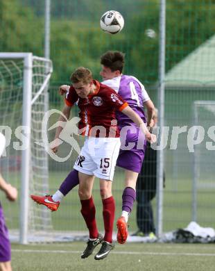 Fussball Unterliga Ost. SK Austria Klagenfurt Amateure gegen Ludmannsdorf.  Maximilian Leo Sihler,  (Klagenfurt), Oswin Rupp (Ludmannsdorf). Klagenfurt, am 30.4.2016.
Foto: Kuess
---
pressefotos, pressefotografie, kuess, qs, qspictures, sport, bild, bilder, bilddatenbank