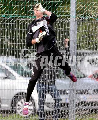 Fussball Unterliga Ost. SK Austria Klagenfurt Amateure gegen Ludmannsdorf.  Manuel Zoechling (Klagenfurt). Klagenfurt, am 30.4.2016.
Foto: Kuess
---
pressefotos, pressefotografie, kuess, qs, qspictures, sport, bild, bilder, bilddatenbank