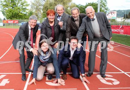 Leichtathletik. 60 Jahr Feier KLC.  Landeshauptmann Peter Kaiser, Olympiateilnehmer Karoline Kaefer (200 Meter, 400 Meter, Hans Muchitsch (Zehnkampf), Peter Sternad (Hammerwerfen), Elmar Kunauer (100 Meter, 200 Meter), Betina Germann, Werner Pullnig. Klagenfurt, am 30.4.2016.
Foto: Kuess
---
pressefotos, pressefotografie, kuess, qs, qspictures, sport, bild, bilder, bilddatenbank