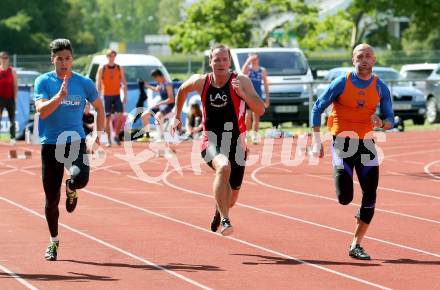 Leichtathletik. 60 Jahr Feier KLC.  Rene Katholnig (2. von links). Klagenfurt, am 30.4.2016.
Foto: Kuess
---
pressefotos, pressefotografie, kuess, qs, qspictures, sport, bild, bilder, bilddatenbank