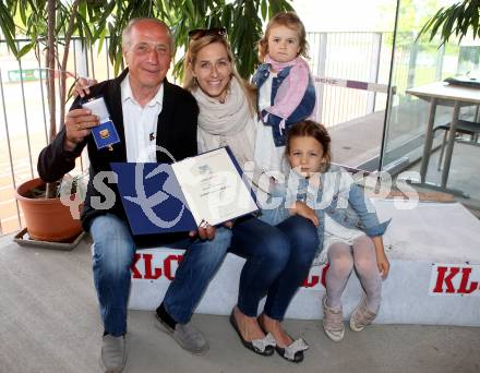 Leichtathletik. 60 Jahr Feier KLC.  Robert Kropiunig, Tochter Ilona, Enkelinnen Lina Und Lilli. Klagenfurt, am 30.4.2016.
Foto: Kuess
---
pressefotos, pressefotografie, kuess, qs, qspictures, sport, bild, bilder, bilddatenbank