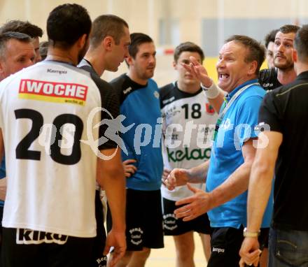 Handball Bundesliga. SC Ferlach gegen St. Poelten.  Trainer Ivan Vajdl (Ferlach). Ferlach, am 5.5.2016.
Foto: Kuess 
---
pressefotos, pressefotografie, kuess, qs, qspictures, sport, bild, bilder, bilddatenbank