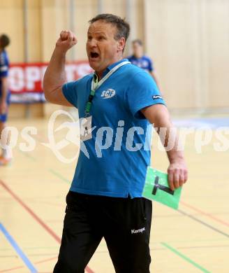 Handball Bundesliga. SC Ferlach gegen St. Poelten. Trainer Ivan Vajdl (Ferlach). Ferlach, am 5.5.2016.
Foto: Kuess 
---
pressefotos, pressefotografie, kuess, qs, qspictures, sport, bild, bilder, bilddatenbank