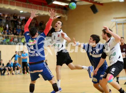 Handball Bundesliga. SC Ferlach gegen St. Poelten. Risto Arnaudovski, (Ferlach), Andras Nagy  (St. Poelten). Ferlach, am 5.5.2016.
Foto: Kuess 
---
pressefotos, pressefotografie, kuess, qs, qspictures, sport, bild, bilder, bilddatenbank