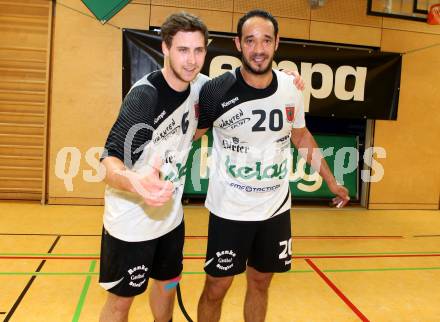 Handball Bundesliga. SC Ferlach gegen St. Poelten. Jubel Leander Krobath, Anis Gatfi (Ferlach). Ferlach, am 5.5.2016.
Foto: Kuess 
---
pressefotos, pressefotografie, kuess, qs, qspictures, sport, bild, bilder, bilddatenbank