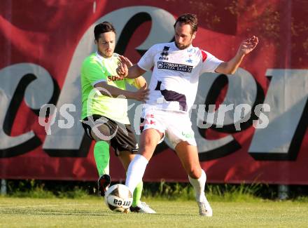 Fussball Kaerntner Liga. SAK gegen Kuehnsdorf. Marjan Kropiunik, (SAK), Thorsten Wintschnig (Kuehnsdorf). Welzenegg, am 16.5.2016.
Foto: Kuess




---
pressefotos, pressefotografie, kuess, qs, qspictures, sport, bild, bilder, bilddatenbank