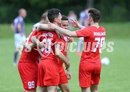 Fussball Kaerntner Liga. ATUS Ferlach gegen Globasnitz. Torjubel Ferlach. Ferlach, am 7.5.2016.
Foto: Kuess
---
pressefotos, pressefotografie, kuess, qs, qspictures, sport, bild, bilder, bilddatenbank