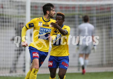 Fussball Sky Go Erste Liga. SK Austria Klagenfurt gegen St. Poelten.  Torjubel Daniel Lucas Segovia, Cheikhou Dieng  (St. Poelten). Klagenfurt, am 10.5.2016.
Foto: Kuess
---
pressefotos, pressefotografie, kuess, qs, qspictures, sport, bild, bilder, bilddatenbank