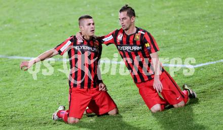 Fussball tipico Bundesliga. RZ Pellets WAC gegen FC Admira Wacker Moedling. Torjubel Srdan Spiridonovic, Christoph Knasmuellner (Moedling). Lavanttal Arena Wolfsberg, am 11.5.2016.
Foto: Kuess
---
pressefotos, pressefotografie, kuess, qs, qspictures, sport, bild, bilder, bilddatenbank