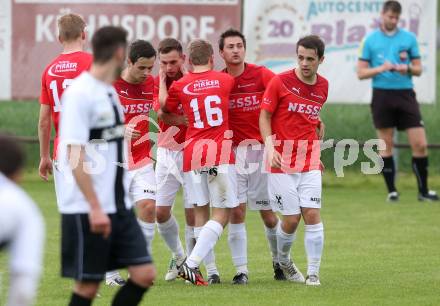 Fussball Kaerntner Liga. Kuehnsdorf gegen Gmuend. Torjubel Gmuend. Kuehnsdorf, am 14.5.2016.
Foto: Kuess
---
pressefotos, pressefotografie, kuess, qs, qspictures, sport, bild, bilder, bilddatenbank