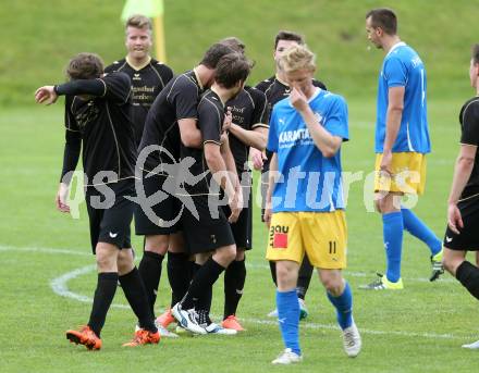 Fussball Kaerntner Liga. Koettmannsdorf gegen Bleiburg. Torjubel Koettmannsdorf. Koettmannsdorf, am 15.5.2016.
Foto: Kuess
---
pressefotos, pressefotografie, kuess, qs, qspictures, sport, bild, bilder, bilddatenbank