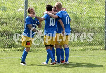 Fussball Kaerntner Liga. Koettmannsdorf gegen Bleiburg. Torjubel Bleiburg. Koettmannsdorf, am 15.5.2016.
Foto: Kuess
---
pressefotos, pressefotografie, kuess, qs, qspictures, sport, bild, bilder, bilddatenbank