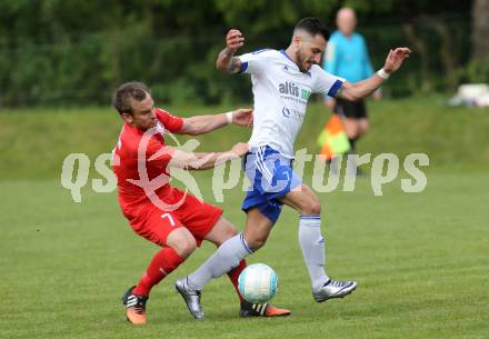 Fussball Kaerntner Liga. ATUS Ferlach gegen Treibach. Martin Trattnig, (Ferlach), Yosifov Svetlozar Angelov (Treibach). Ferlach, am 20.5.2016.
Foto: Kuess
---
pressefotos, pressefotografie, kuess, qs, qspictures, sport, bild, bilder, bilddatenbank