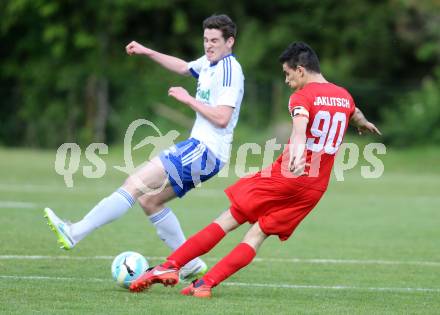 Fussball Kaerntner Liga. ATUS Ferlach gegen Treibach. Lukas Jaklitsch, (Ferlach), Hanno Ulrich Wachernig (Treibach). Ferlach, am 20.5.2016.
Foto: Kuess
---
pressefotos, pressefotografie, kuess, qs, qspictures, sport, bild, bilder, bilddatenbank