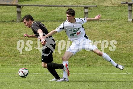 Fussball Kaerntner Liga. Koettmannsdorf gegen Voelkermarkt. Philipp Gatti,  (Koettmannsdorf), Christopher Anton Lobnig (Voelkermarkt). Koettmannsdorf, am 26.5.2016.
Foto: Kuess
---
pressefotos, pressefotografie, kuess, qs, qspictures, sport, bild, bilder, bilddatenbank