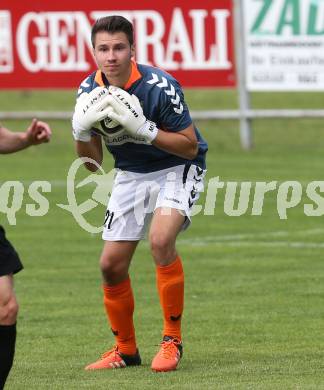 Fussball Kaerntner Liga. Koettmannsdorf gegen Voelkermarkt. Martin Schellander (Koettmannsdorf). Koettmannsdorf, am 26.5.2016.
Foto: Kuess
---
pressefotos, pressefotografie, kuess, qs, qspictures, sport, bild, bilder, bilddatenbank