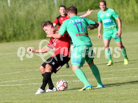 Fussball. Kaerntner Liga. Maria Saal gegen Lendorf. Johannes Georg Zebedin (Maria Saal), Andreas Marco Allmayer (Lendorf). Maria Saal, 28.5.2016.
Foto: Kuess
---
pressefotos, pressefotografie, kuess, qs, qspictures, sport, bild, bilder, bilddatenbank