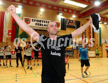 Handball Bundesliga. SC Ferlach gegen HSG Holding Graz. Jubel Risto Arnaudovski (Ferlach). Ferlach, am 29.5.2016.
Foto: Kuess
---
pressefotos, pressefotografie, kuess, qs, qspictures, sport, bild, bilder, bilddatenbank