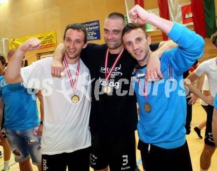 Handball Bundesliga. SC Ferlach gegen HSG Holding Graz. Jubel Domen Oslovnik, Risto Arnaudovski, Izudin Mujanovic (Ferlach). Ferlach, am 29.5.2016.
Foto: Kuess
---
pressefotos, pressefotografie, kuess, qs, qspictures, sport, bild, bilder, bilddatenbank