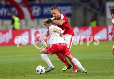 Fussball Laenderspiel Oesterreich gegen Malta. Marko Arnautovic,  (Oesterreich), Luke Gambin (Malta). Woerthersee Stadion KLagenfurt, am 31.5.2016.
Foto: Kuess
---
pressefotos, pressefotografie, kuess, qs, qspictures, sport, bild, bilder, bilddatenbank