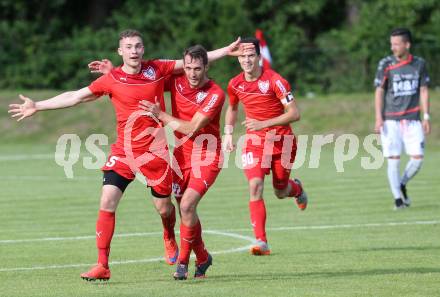 Fussball Kaerntner Liga. ATUS Ferlach gegen Feldkirchen. Torjubel Martin Posratschnig (Ferlach). Ferlach, am 4.6.2016.
Foto: Kuess
---
pressefotos, pressefotografie, kuess, qs, qspictures, sport, bild, bilder, bilddatenbank