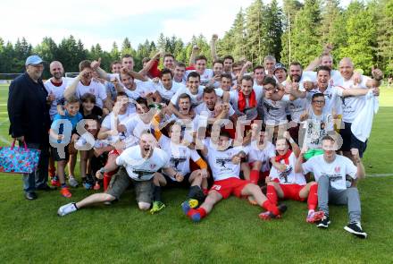 Fussball Kaerntner Liga. ATUS Ferlach gegen Feldkirchen. Jubel  (Ferlach). Ferlach, am 4.6.2016.
Foto: Kuess
---
pressefotos, pressefotografie, kuess, qs, qspictures, sport, bild, bilder, bilddatenbank