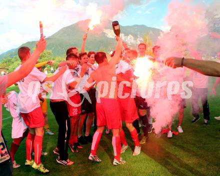 Fussball Kaerntner Liga. ATUS Ferlach gegen Feldkirchen. Jubel  (Ferlach). Ferlach, am 4.6.2016.
Foto: Kuess
---
pressefotos, pressefotografie, kuess, qs, qspictures, sport, bild, bilder, bilddatenbank