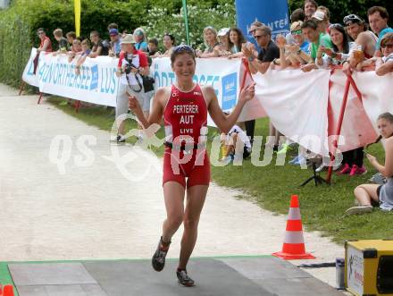 Woerthersee Triathlon. Lisa Perterer. Poertschach, 4.6.2016.
Foto: Kuess
---
pressefotos, pressefotografie, kuess, qs, qspictures, sport, bild, bilder, bilddatenbank