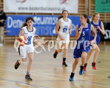 Basketball. Schuelerliga.  NMS Wolfsberg gegen Wien.  Edona Kryeziu (Wolfsberg). Villach, 28.4.2016.
Foto: Kuess
---
pressefotos, pressefotografie, kuess, qs, qspictures, sport, bild, bilder, bilddatenbank