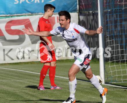 Fussball. Kaerntner Liga. SAK gegen Atus Ferlach. Torjubel Philipp Diex (SAK). Klagenfurt, 10.6.2016.
Foto: Kuess 
---
pressefotos, pressefotografie, kuess, qs, qspictures, sport, bild, bilder, bilddatenbank