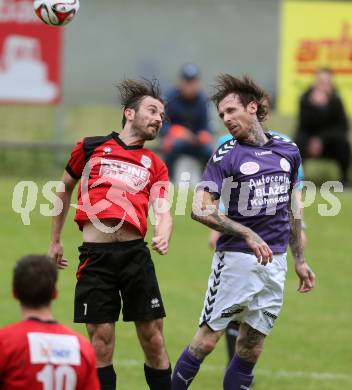 Fussball Kaerntner Liga. Maria Saal gegen Globasnitz. Roland Krenn, (Maria Saal), Rok Pavlicic (Globasnitz). Maria Saal, am 11.6.2016.
Foto: Kuess
---
pressefotos, pressefotografie, kuess, qs, qspictures, sport, bild, bilder, bilddatenbank