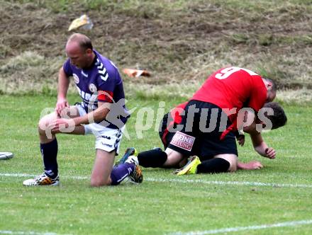 Fussball Kaerntner Liga. Maria Saal gegen Globasnitz. Torjubel Daniel Barrazutti (Maria Saal). Maria Saal, am 11.6.2016.
Foto: Kuess
---
pressefotos, pressefotografie, kuess, qs, qspictures, sport, bild, bilder, bilddatenbank