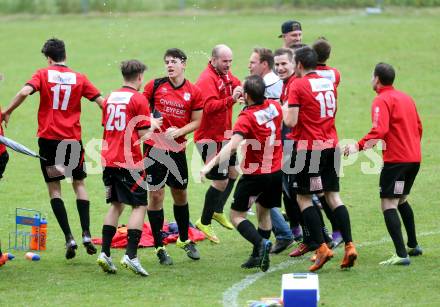 Fussball Kaerntner Liga. Maria Saal gegen Globasnitz. Jubel (Maria Saal). Maria Saal, am 11.6.2016.
Foto: Kuess
---
pressefotos, pressefotografie, kuess, qs, qspictures, sport, bild, bilder, bilddatenbank